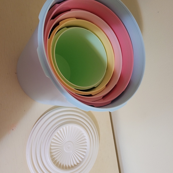 Tupperware Heritage nesting canisters new-ish condition - Picture 4 of 8